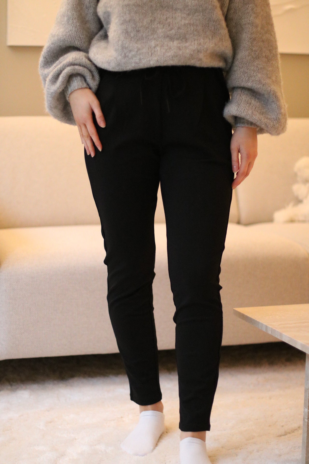 VMEVA Pants - Black